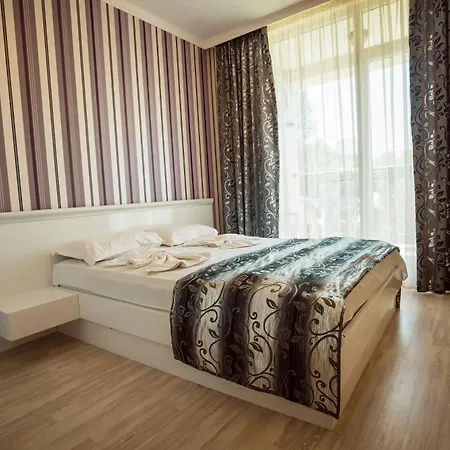 Biato 公寓式酒店 阳光海滩