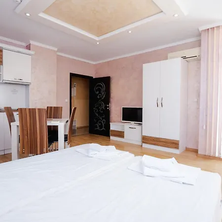 Biato - 3*